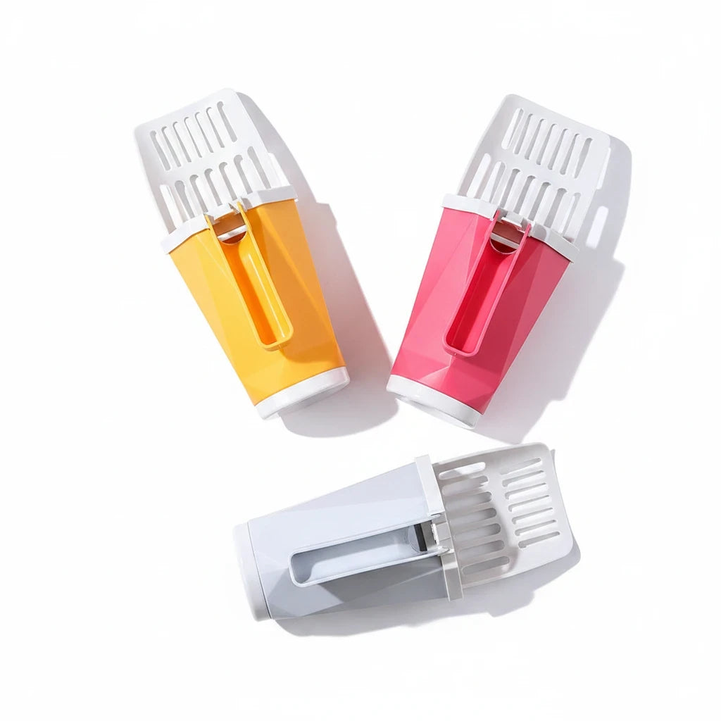 Integrated Pet Litter Scoop With Waste Bag Dispenser